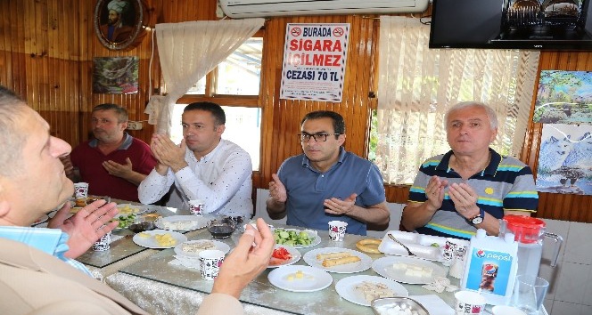 Çayeli Belediye Başkanı Dr. Atilla Esmen, sanayi sitesi esnafı ile kahvaltıda buluştu