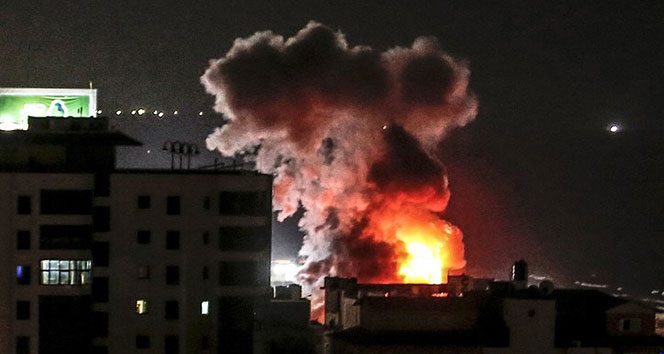 İsrail&#039;den Gazze&#039;ye hava saldırısı !