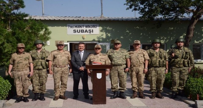 Jandarma Genel Komutanı Orgeneral Arif Çetin, sınırı denetledi