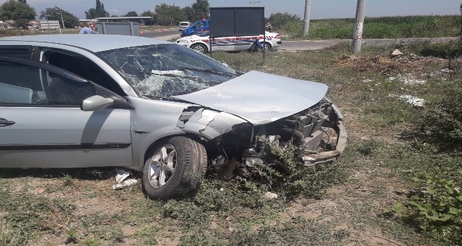 Ölüm kavşağında feci kaza: 9 yaralı