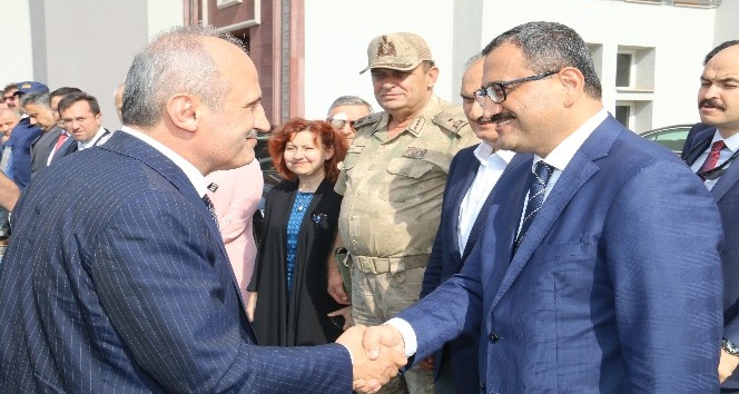 Ulaştırma ve Altyapı Bakanı Turhan, Giresun’da