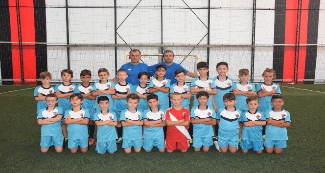 Sağlıkspor ile EFK arasında dörtlü turnuva