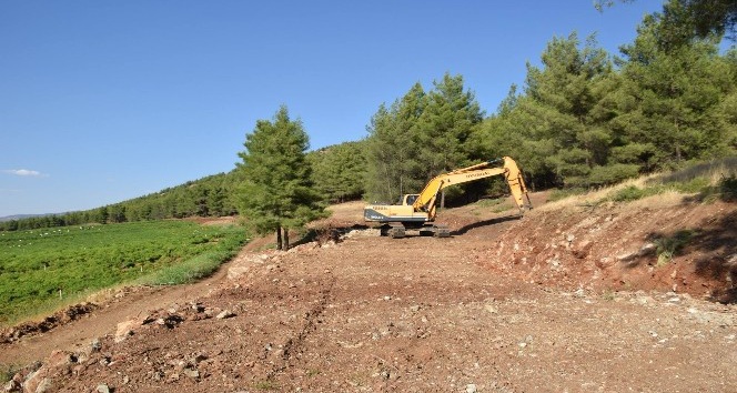 Yangınlara erken müdahale için yeni orman yolları yapılıyor