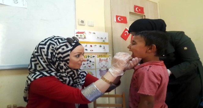 Suriyeli çocuklar sağlık taramasından geçirildi