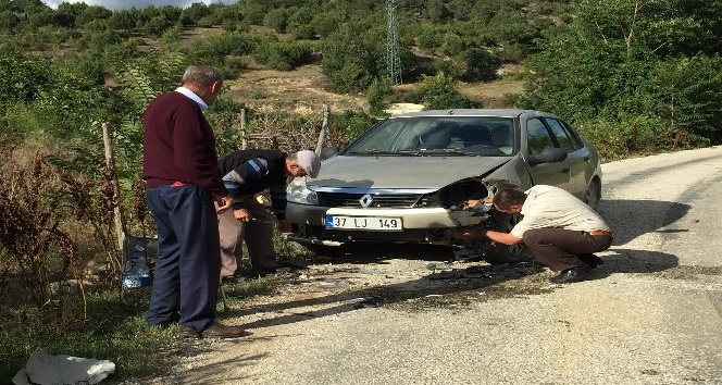 Kastamonu’da iki otomobil çarpıştı: 1 yaralı