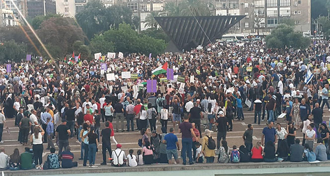 İsrail Ulus Devlet Yasası Tel Aviv’de protesto edildi