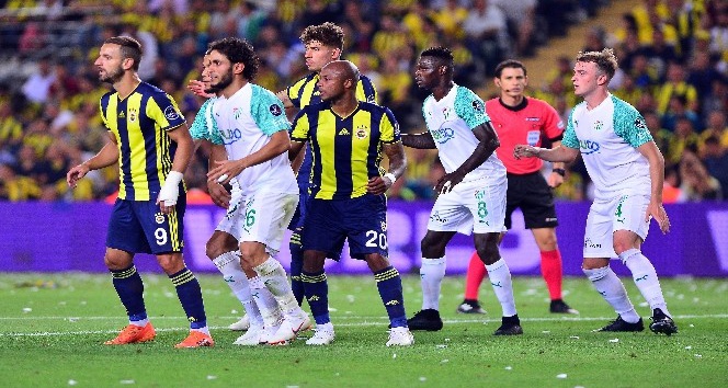 Fenerbahçe ilk maçında galip