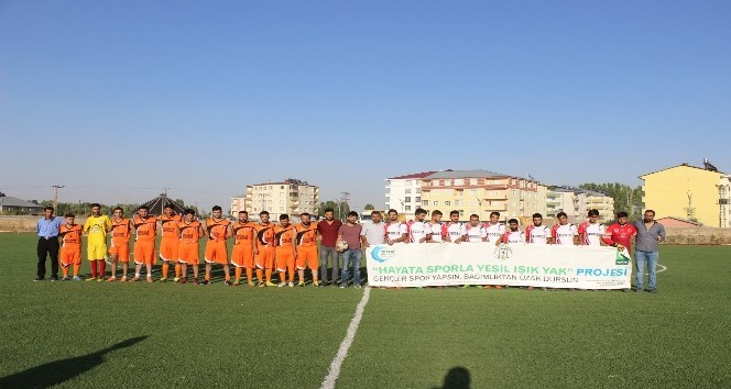 1071 Malazgirt Spor ile Bulanık Bilican Spor arasında hazırlık maçı