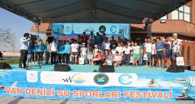 Van Denizi Su Sporları Festivali sona erdi