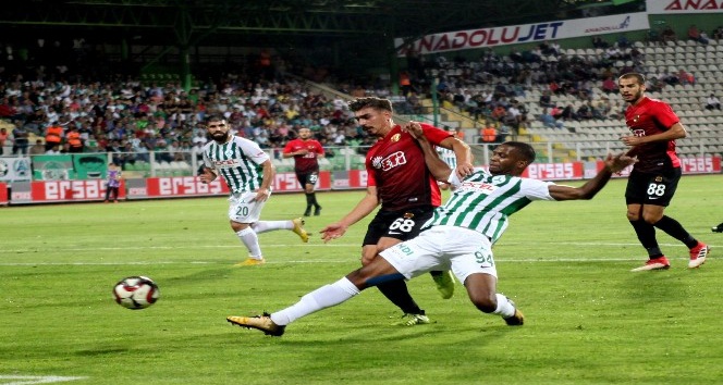 Giresunspor: 2 - Eskişehirspor: 1 (İlk yarı sonucu)
