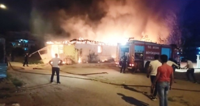 Nazilli’deki yangında bir ev kül oldu
