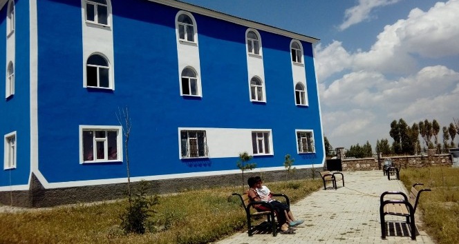 Özalp Belediyesinden cami ve taziye evi yapımına destek
