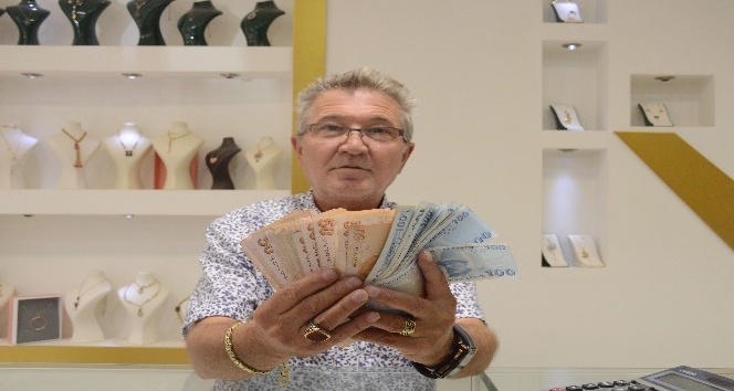 Erdoğan’ın dolar ve altın çağrısına vatandaştan büyük destek