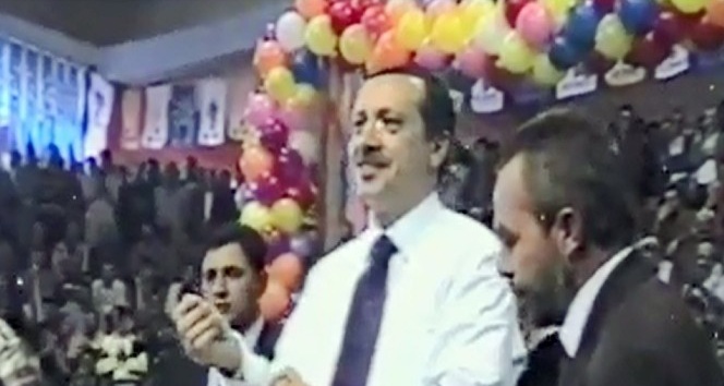 Sivas Belediyesi’nden nostaljik Erdoğan klibi