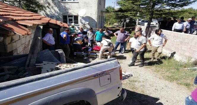 Konya’da pikap ile motosiklet çarpıştı: 1 ölü, 2 yaralı