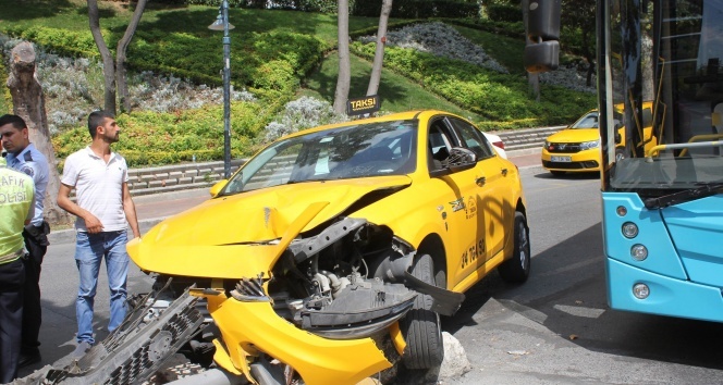 Şişli’de &#039;UBER sıkıştırdı&#039; iddiasıyla kaza yapan taksici alkolü çıktı