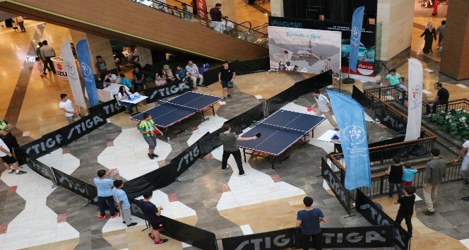 Şanlıurfa Piazza, masa tenisi turnuvasına ev sahipliği yaptı