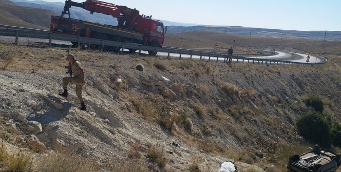 Anne ve oğlu trafik kazasında hayatını kaybetti