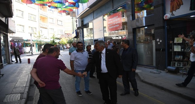 Isparta’daki Şemsiyeli Sokak, belediye - esnaf işbirliğinde güzelleştirilecek