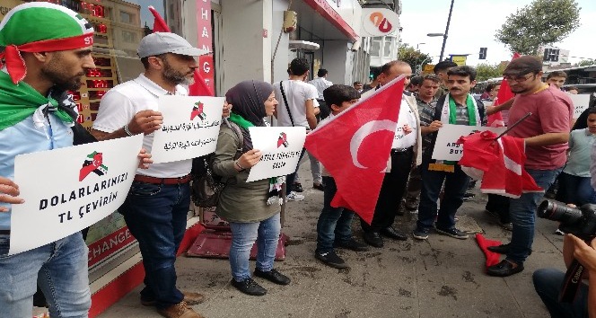 Araplar, Türkiye’ye destek için dolar yaktı, dolar bozdu