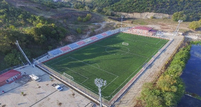 Kandıra köylerine modern futbol sahaları