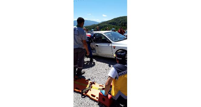Kastamonu’da traktör ile otomobil çarpıştı: 1 ölü, 2 yaralı
