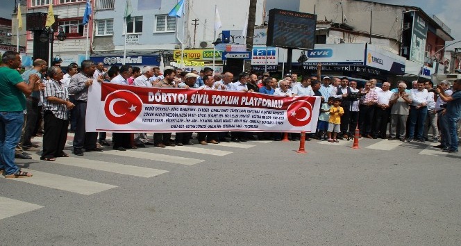 Dörtyol’da 25 STK’dan “Türk lirasına sahip çıkıyoruz, devletimizin yanındayız” açıklaması