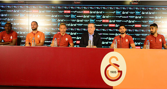 Galatasaray’da toplu imza töreni