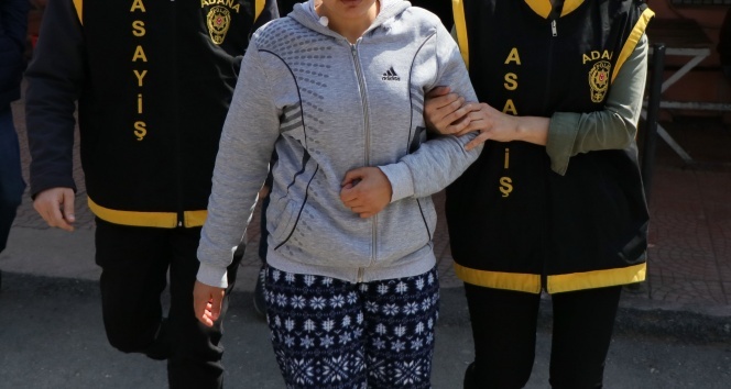 Midesinde uyuşturucu taşıyan Rus uyruklu kadın ve 1 kişi tutuklandı