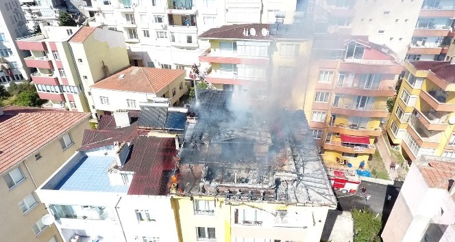 Sinop’ta çatı katında yangın