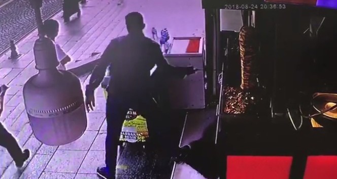 (Özel) Tartıştığı şahsın kolunu döner bıçağıyla kesti