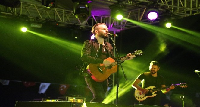 Emre Aydın Toroslar’ı coşturdu