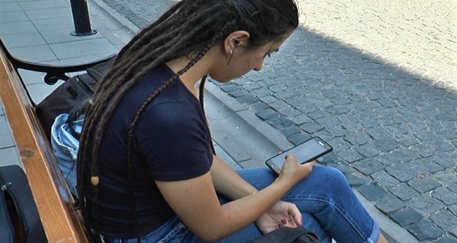 Türkiye’deki çocukların yüzde 59’u akıllı telefon sahibi