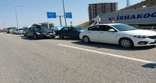 Kırıkkale’de zincirleme kaza: 9 yaralı