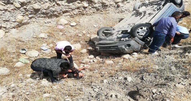 Hasankeyf yolunda trafik kazası: 4 yaralı