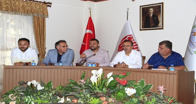 AK Parti Nevşehir Milletvekili Açıkgöz, Külliye Yaptırma ve Yaşatma Derneği Başkanlığına seçildi