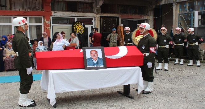 Giresun’da Kıbrıs Gazisi, törenle toprağa verildi