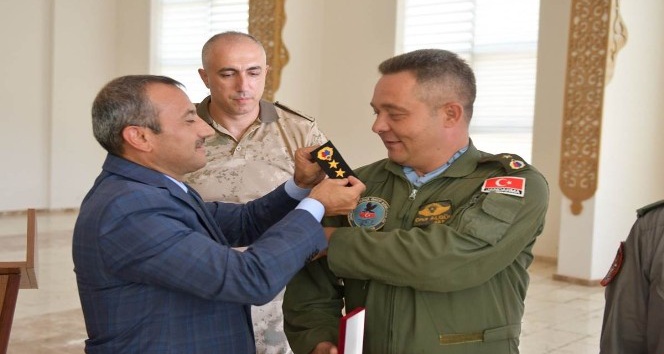Tunceli’de 56 jandarma personeli yeni rütbesini törenle taktı