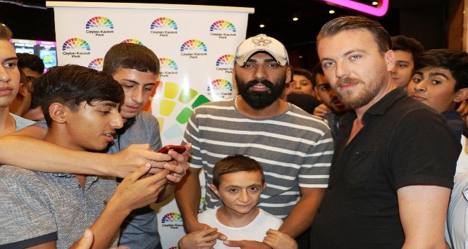 Diyarbakır’da ’Facia Üçlü’ izdihamı