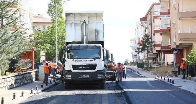 Güvenli Keçiören için asfalt serimi tam gaz