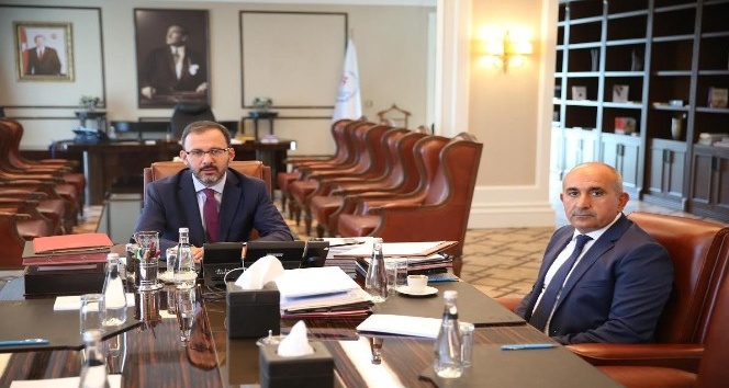 Başkan Kara Bakan Kasapoğlu ile bir araya geldi