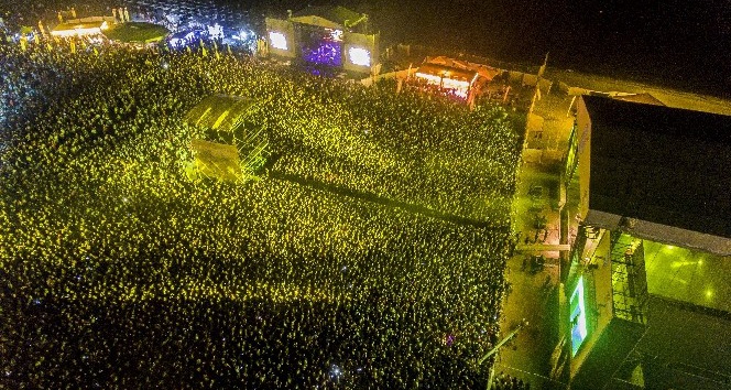 Rock Müziğin kalbi Edremit’te atıyor