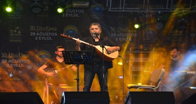 Korkuteli’de Ali Kınık konseri