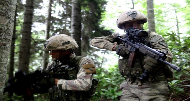 Asker Karadeniz’de 2 PKK’lı ‘Kawa’ ve ‘Aras’ın peşinde