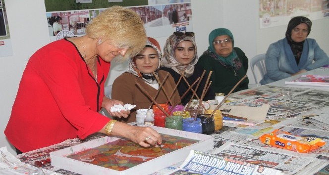 Elazığ’da Belediye tarafından açılan, &quot;Yaşam Merkezi&quot; ile kadınlar kendilerini geliştiriyor