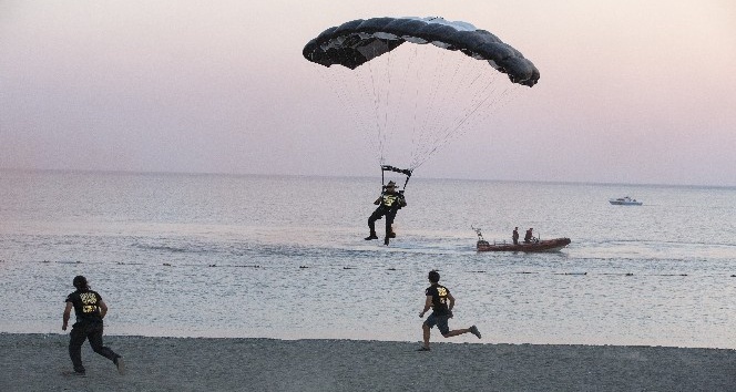 Zeytinli Rock Festivali 250 bin kişinin katılımıyla sona erdi