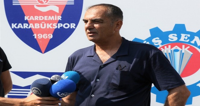 Lisansların çıkmadığı Karabükspor’da Teknik Direktör Yılmaz istifa etti