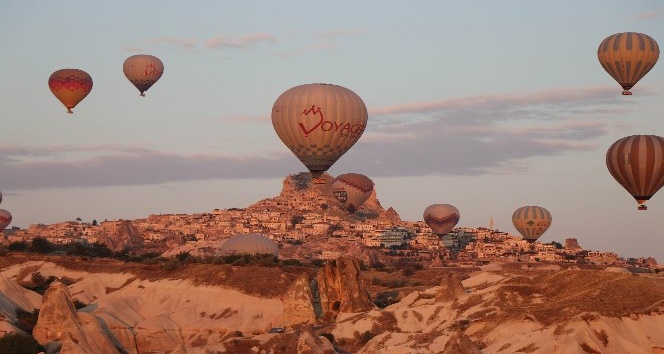 Kapadokya Bölgesini Ağustos ayında 412 bin 559 turist ziyaret etti