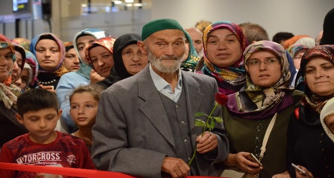 Hacılar, kutsal topraklardan dönmeye başladı