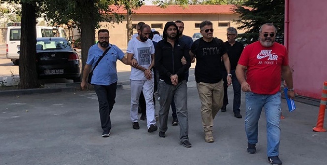 Tesadüfe bak!